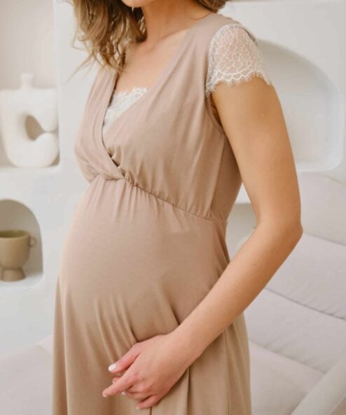 Бежевое домашнее платье для будущих и кормящих мам Sweet Home — изображение 4