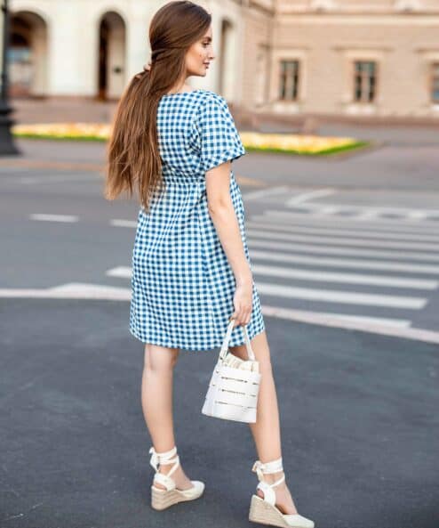 Голубое платье в клетку для будущих и кормящих мам Sherry — изображение 3