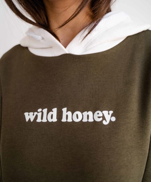 Оливковое худи для беременных и кормящих мам Wild Honey — изображение 9