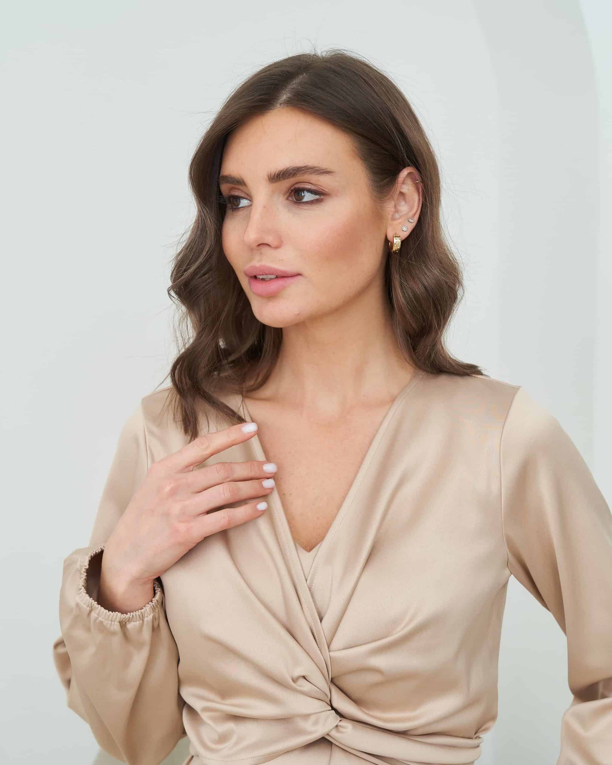 Бежевое платье для беременных и кормящих Blush Бежевое платье для беременных и кормящих Blush — изображение 14