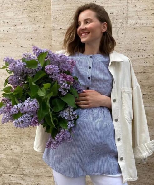 Серая блуза в полоску для беременных и кормящих мам Melrose Серая блуза в полоску для беременных и кормящих мам Melrose — изображение 9