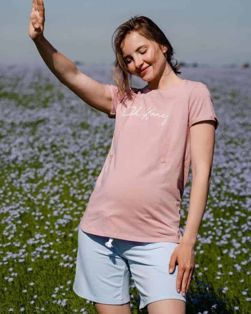 Пудровая футболка для будущих и кормящих мам Oh Honey Пудровая футболка для будущих и кормящих мам Oh Honey — изображение 5