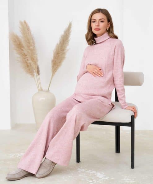 Пудровый теплый джемпер для будущих и кормящих мам Trendy — изображение 15