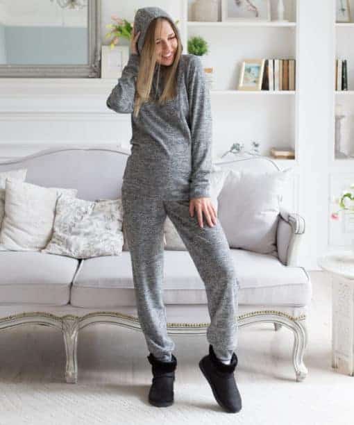 Серый костюм для будущих и кормящих мам Wool Chic Серый костюм для будущих и кормящих мам Wool Chic
