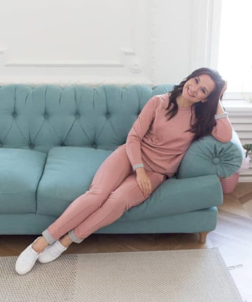 Розовый замшевый костюм для беременных и кормящих мам Laisa Розовый замшевый костюм для беременных и кормящих мам Laisa — изображение 3