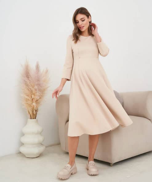 Бежевое платье для будущих и кормящих мам Jaclyn