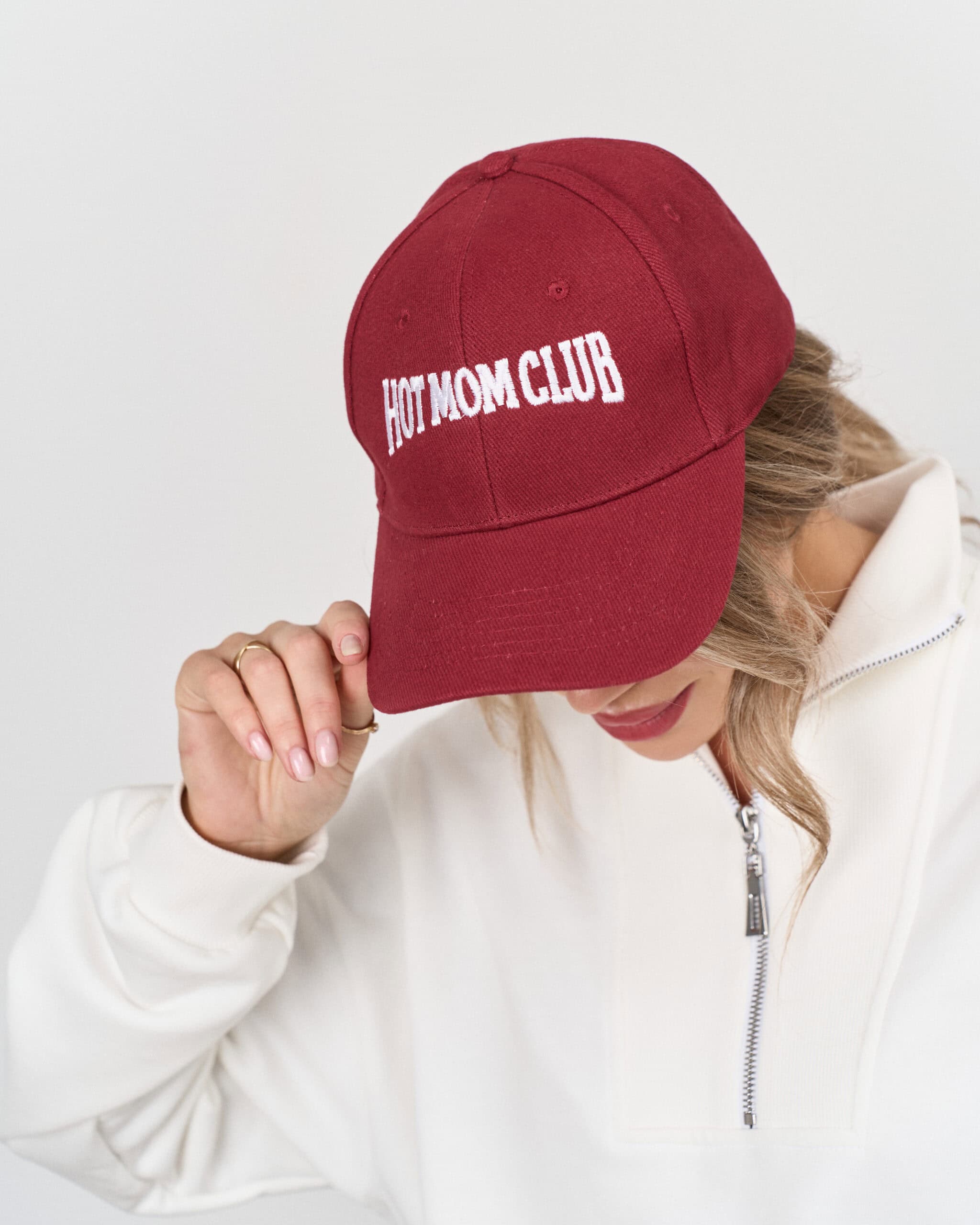 Бордовая бейсболка Hot Mom Club Бордовая бейсболка Hot Mom Club