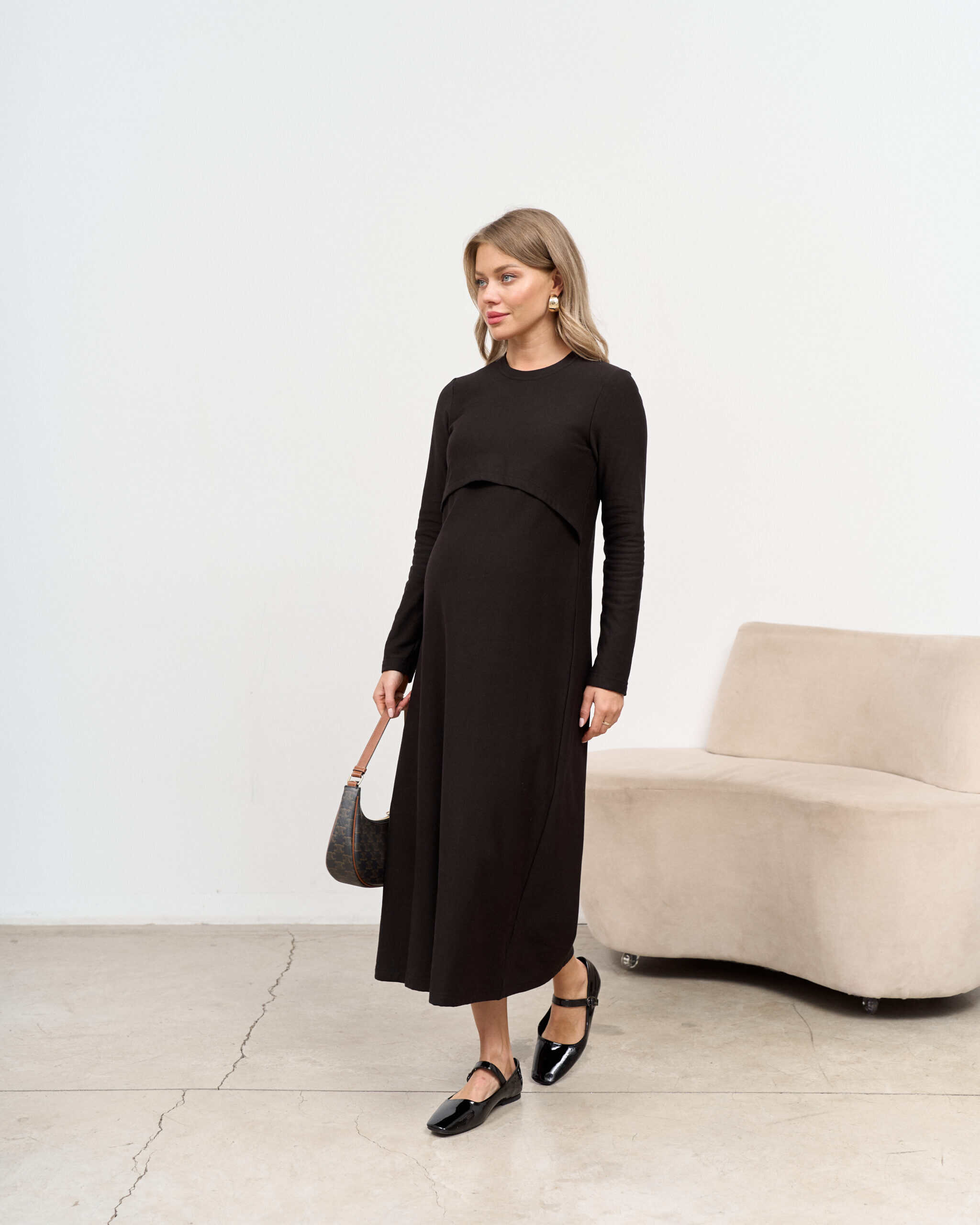 Черное платье для будущих и кормящих мам Casual Warm Черное платье для будущих и кормящих мам Casual Warm — изображение 5