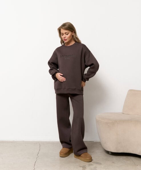 Кофейный теплый свитшот для будущих и кормящих мам MOMMY est 2025 Кофейный теплый свитшот для будущих и кормящих мам MOMMY est 2025 — изображение 3