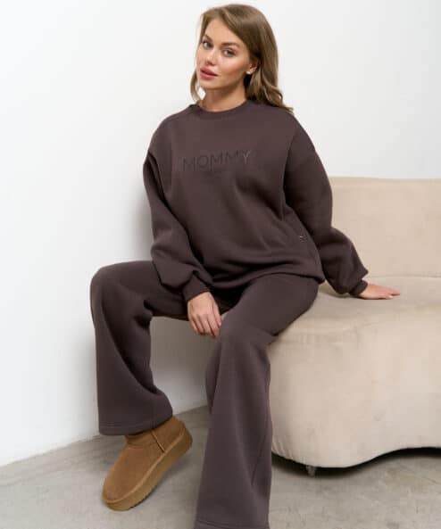 Кофейный теплый свитшот для будущих и кормящих мам MOMMY est 2024 Кофейный теплый свитшот для будущих и кормящих мам MOMMY est 2024 — изображение 10
