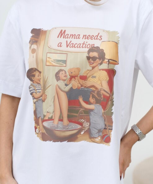 Белая футболка для будущих и кормящих мам Mama needs a vacation Белая футболка для будущих и кормящих мам Mama needs a vacation — изображение 11