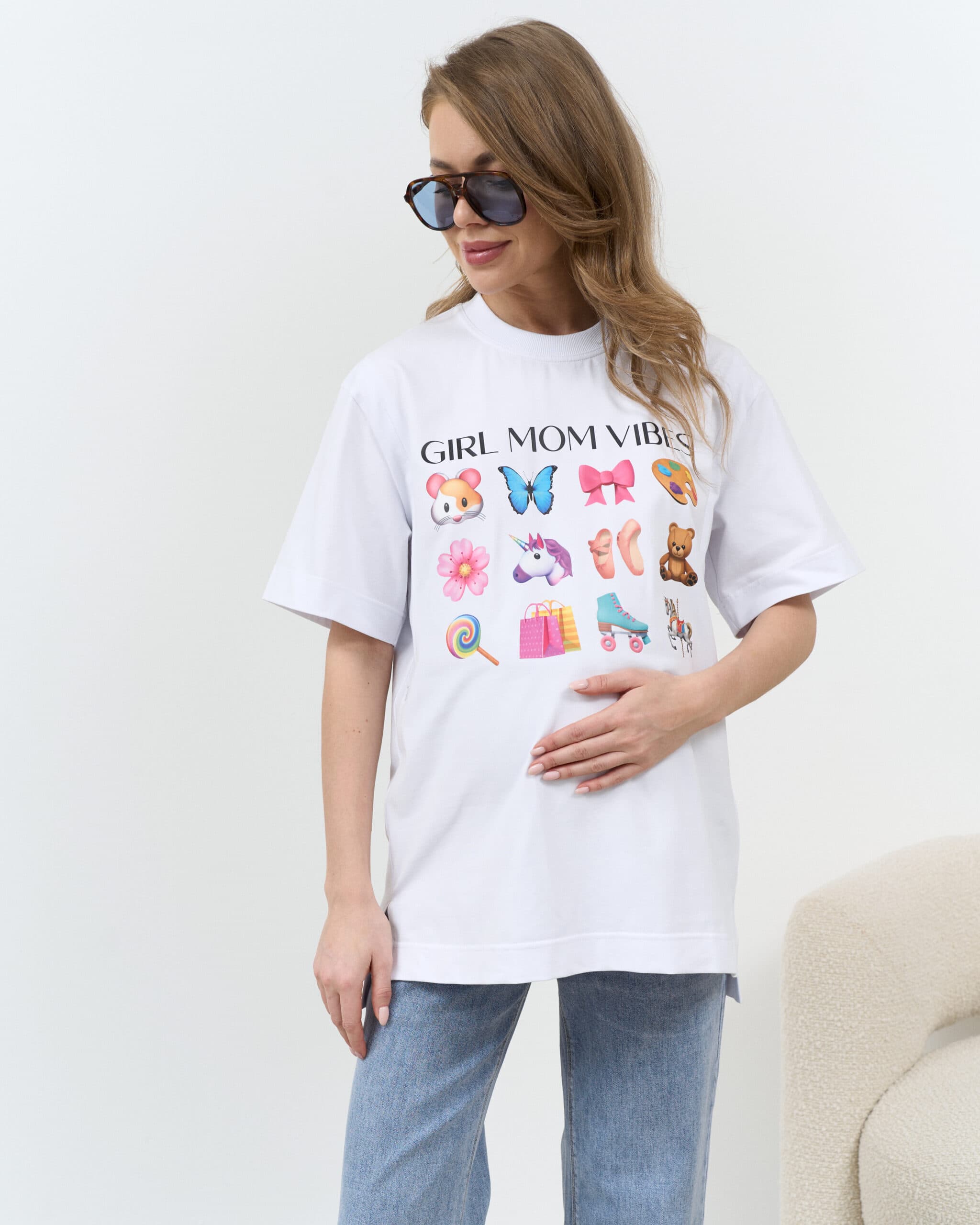 Белая футболка для будущих и кормящих мам Girl Mom Vibes Белая футболка для будущих и кормящих мам Girl Mom Vibes