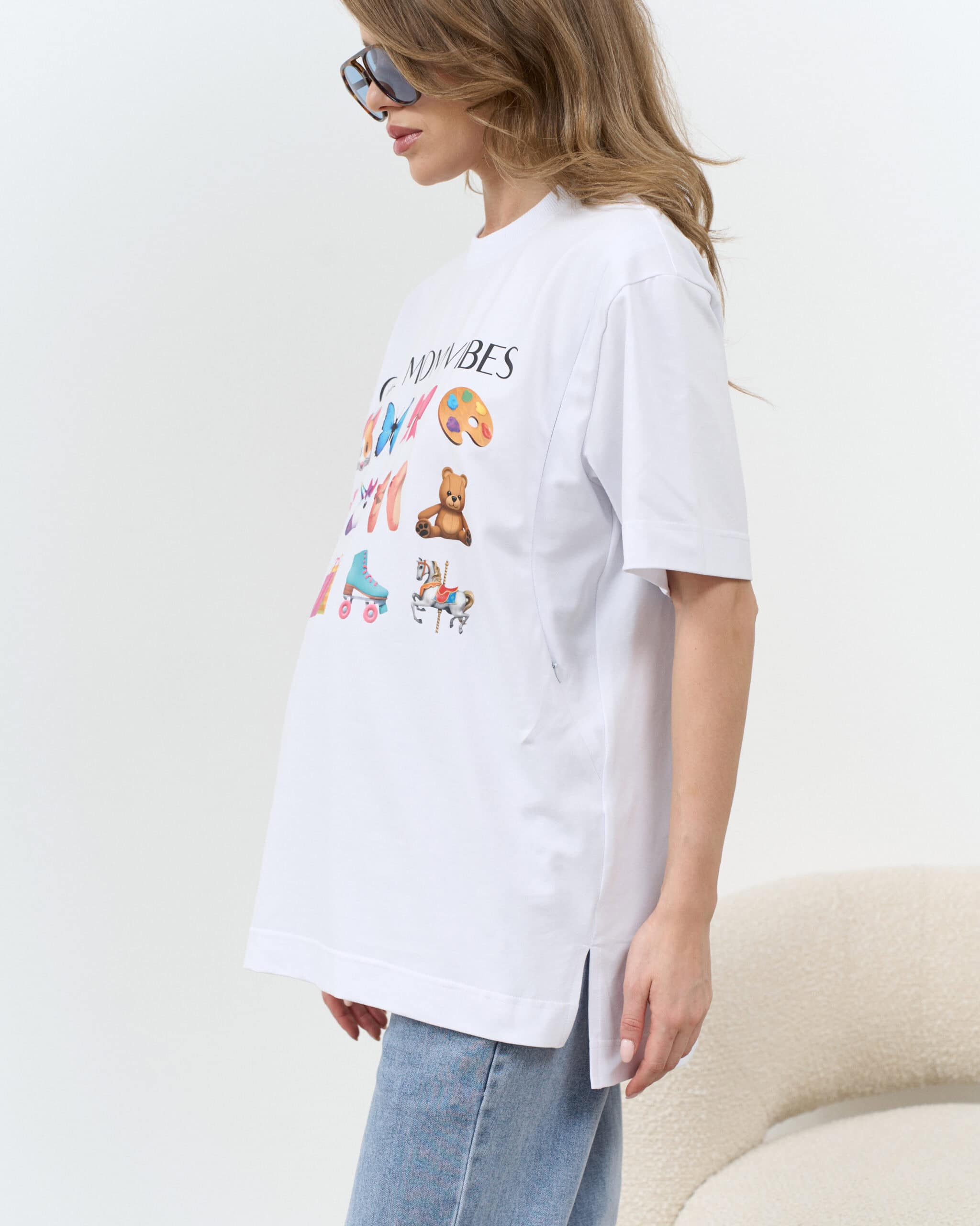 Белая футболка для будущих и кормящих мам Girl Mom Vibes Белая футболка для будущих и кормящих мам Girl Mom Vibes — изображение 5