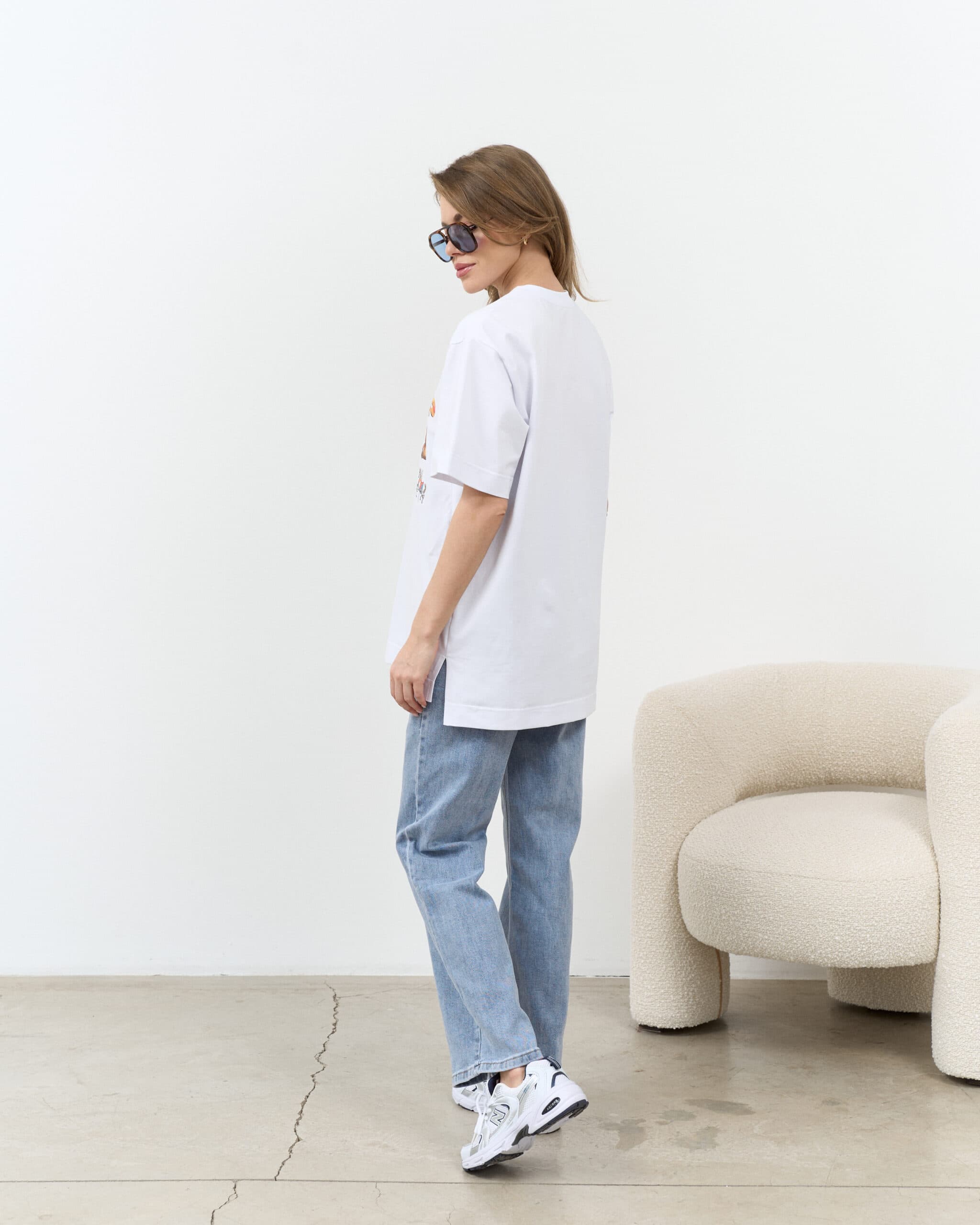 Белая футболка для будущих и кормящих мам Girl Mom Vibes Белая футболка для будущих и кормящих мам Girl Mom Vibes — изображение 6