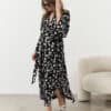 Оливковое платье-футболка для будущих и кормящих мам Casual Лето 25
