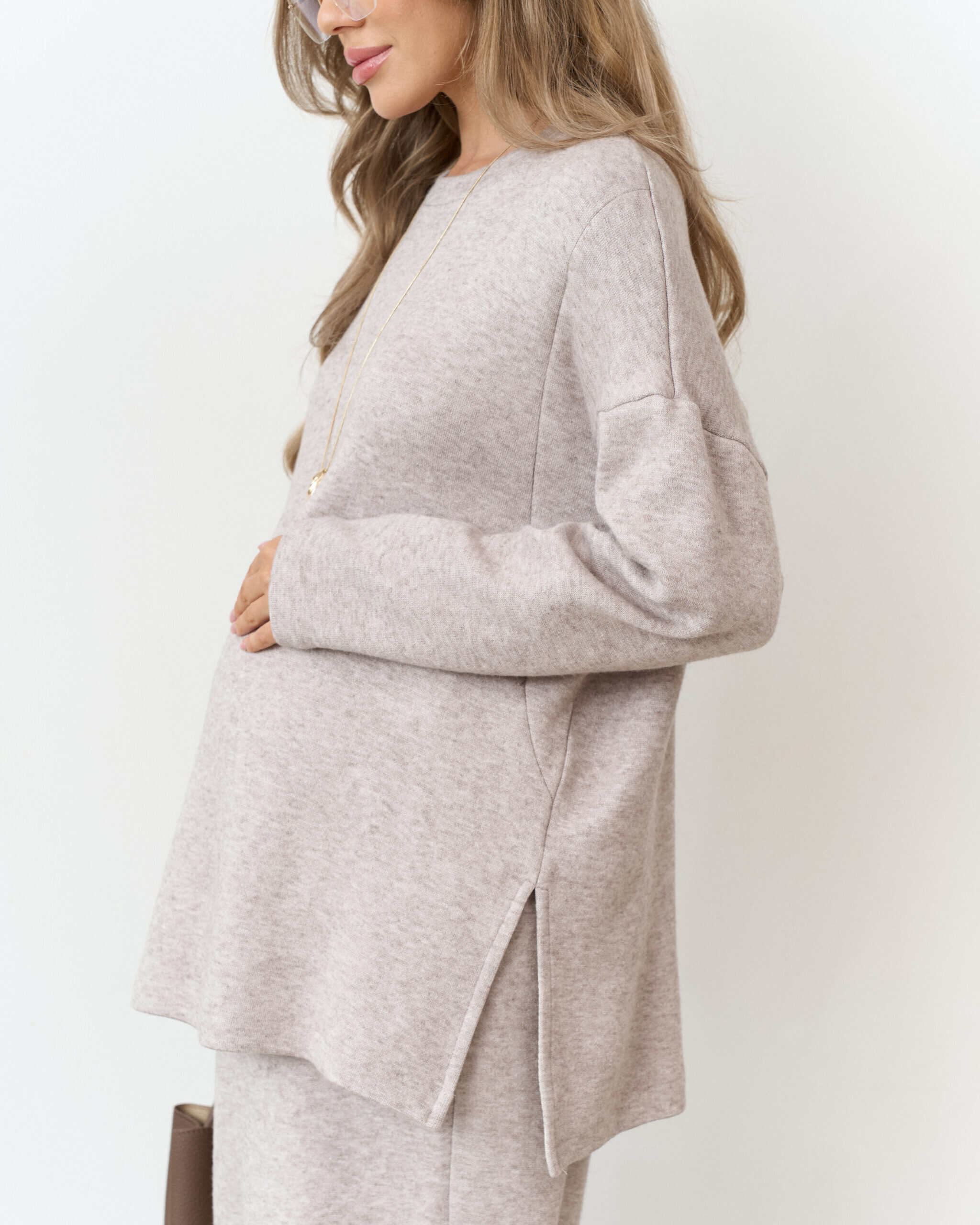 Кофейный теплый джемпер для будущих и кормящих мам Trendy Кофейный теплый джемпер для будущих и кормящих мам Trendy — изображение 11