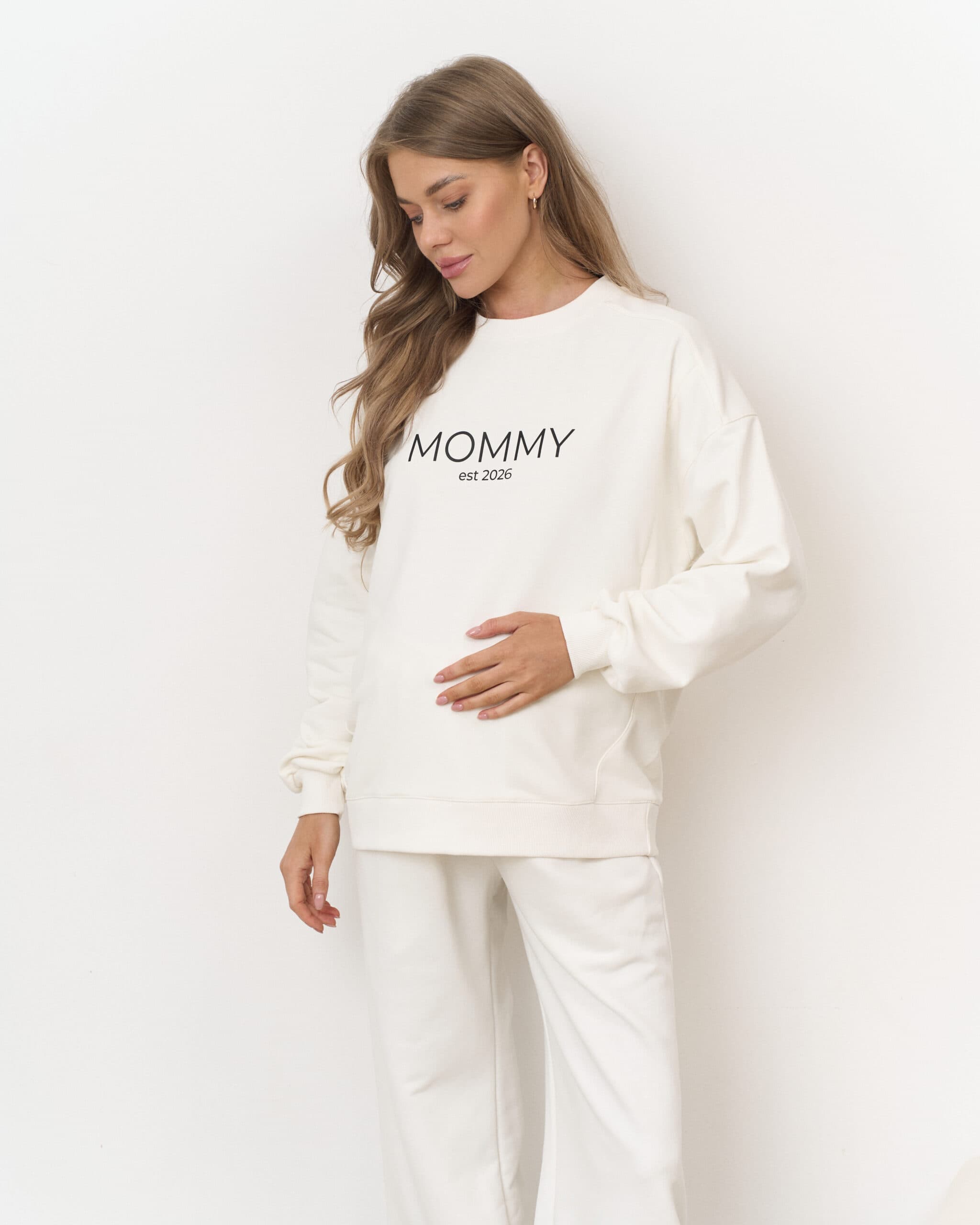 Молочный свитшот для будущих и кормящих мам MOMMY est 2026 Молочный свитшот для будущих и кормящих мам MOMMY est 2026 — изображение 8