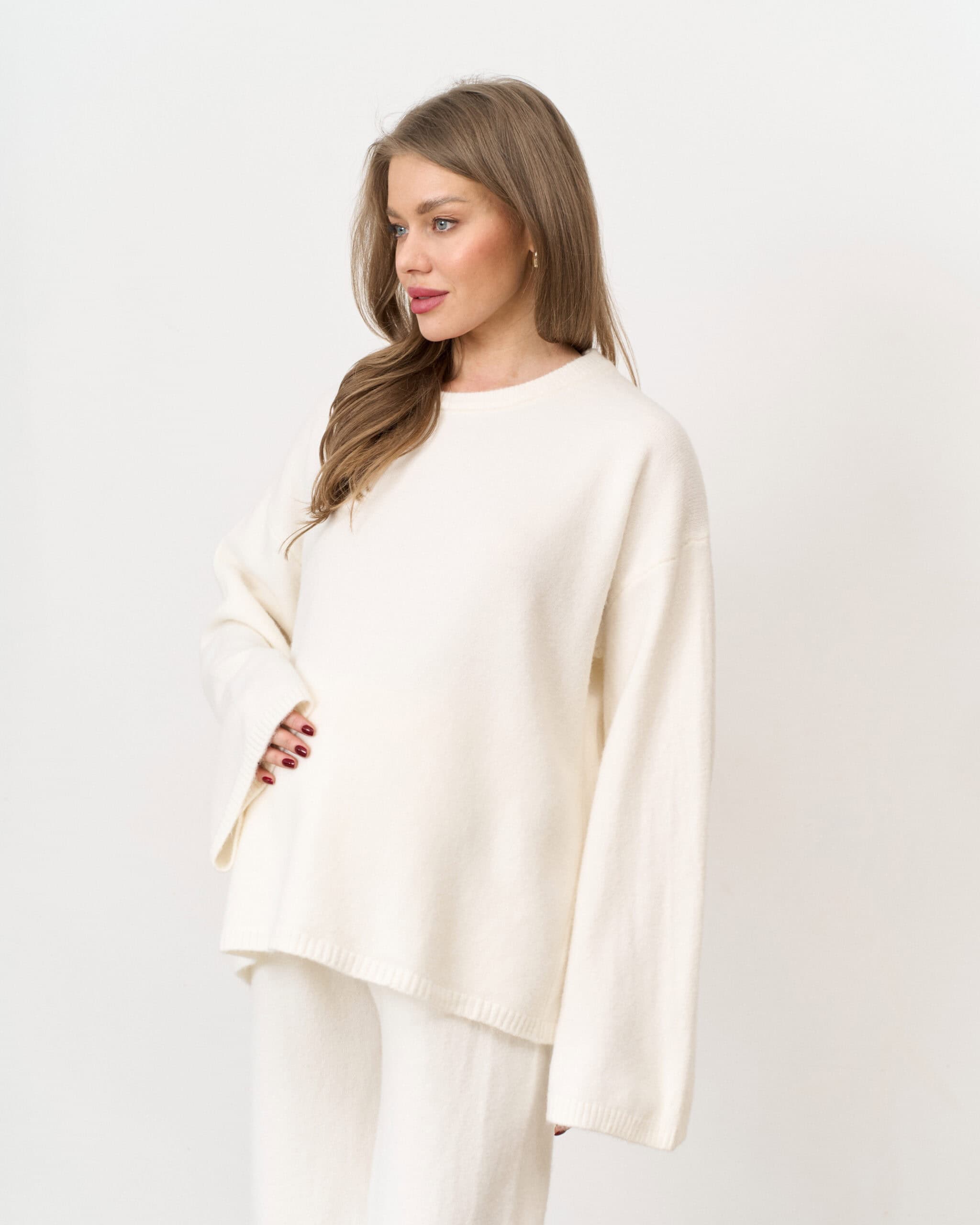 Молочный вязаный костюм с брюками и джемпером Cozy Молочный вязаный костюм с брюками и джемпером Cozy — изображение 3