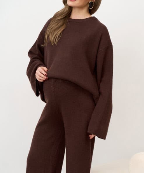 Шоколаный вязаный костюм с брюками и джемпером Cozy — изображение 2