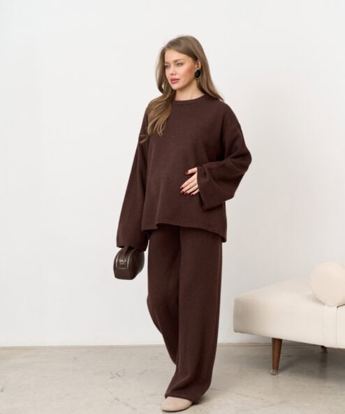 Шоколаный вязаный костюм с брюками и джемпером Cozy — изображение 5