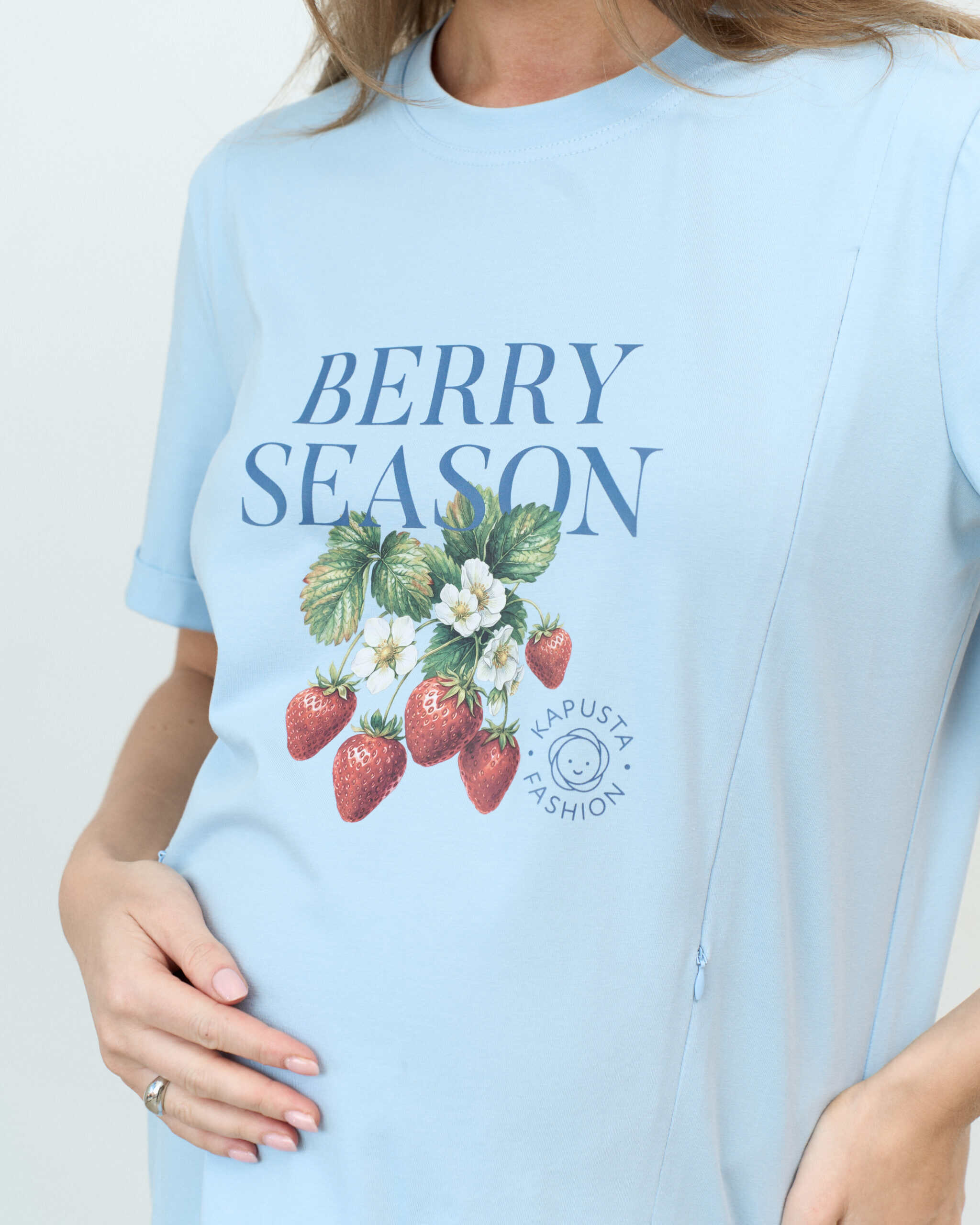 Голубая футболка для будущих и кормящих мам Berry Season Голубая футболка для будущих и кормящих мам Berry Season — изображение 11